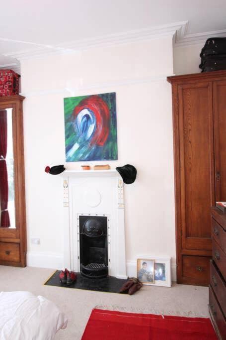Stunning Arty Apartment In The Heart Of Clifton Bristol Exterior foto